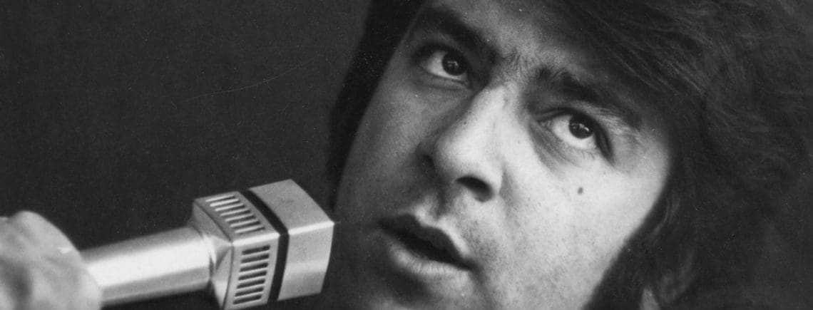 احمد ظاهر؛ وارستهی تنها