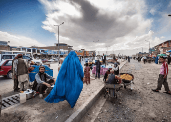 ایستادگی‌های شهری نیم‌جان