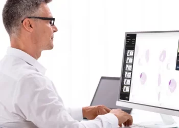 مایکروسافت و شرکت «پیج/Paige» مدل هوش مصنوعی برای تشخیص سرطان می‌سازند