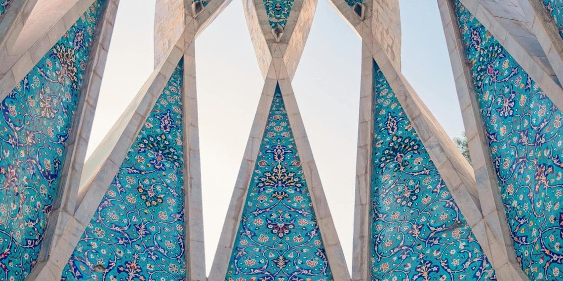 حکیمِ رند؛ درنگی بر رباعیات خیام