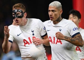 لیگ جزیره؛ پیروزی تاتنهام در برابر ناتینگهام فارست