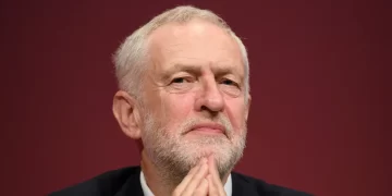 رهبر سابق حزب کارگر بریتانیا: دولت بریتانیا باید از پروندهی «نسلکشی» اسرائیل در غزه حمایت کند