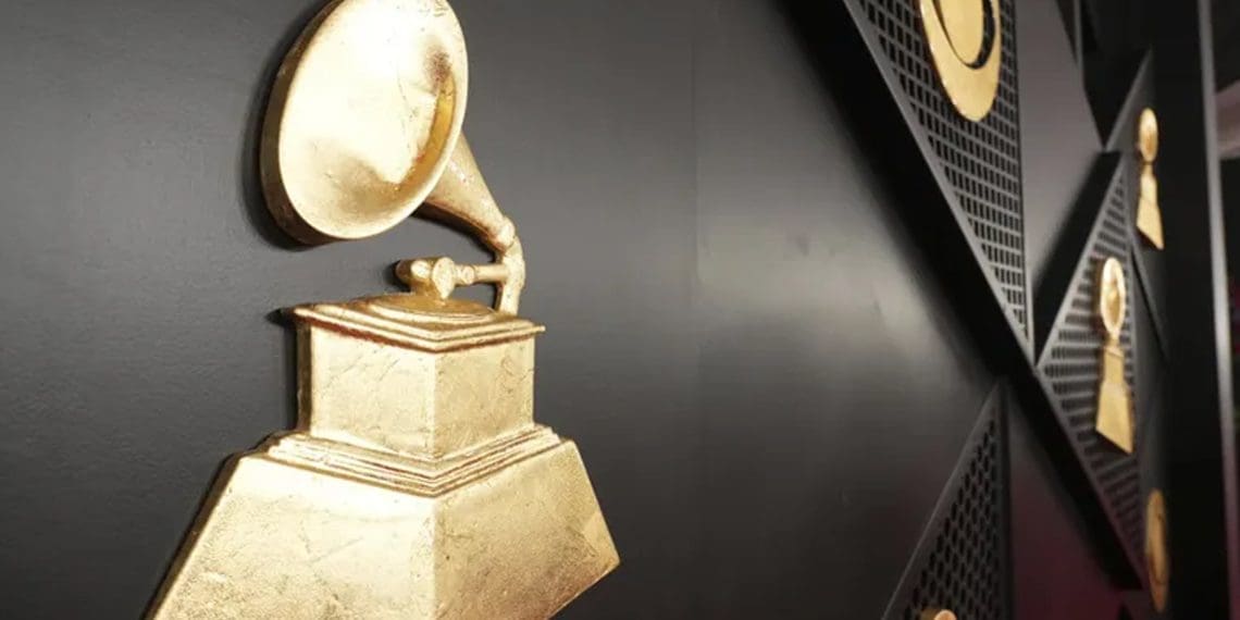 «شبِ موسیقی»؛ گرمی برگزاری شصتوششمین جشنوارهی جوایز گرَمی با درخشش تیلور سوئیفت و بیلی آیلیش