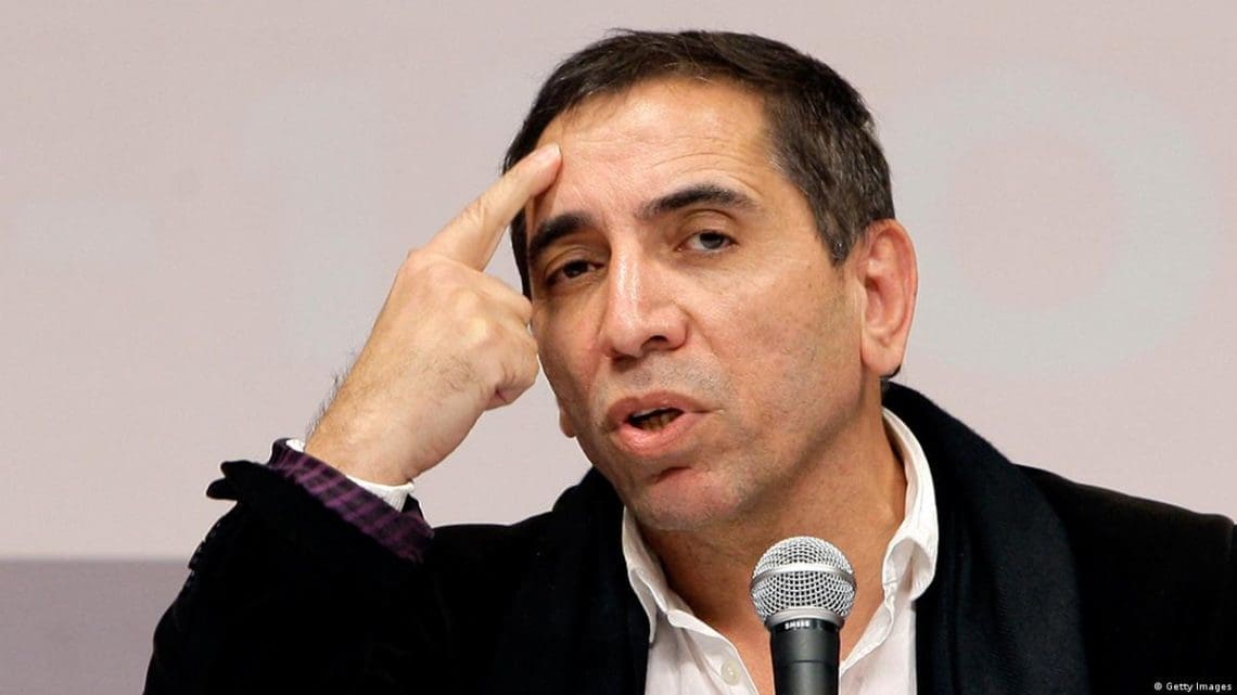 «شیندلر جدید»؛ فیلمساز ایرانی که تلاش دارد هنرمندان و نویسندگان مورد تهدید را از افغانستان خارج کند