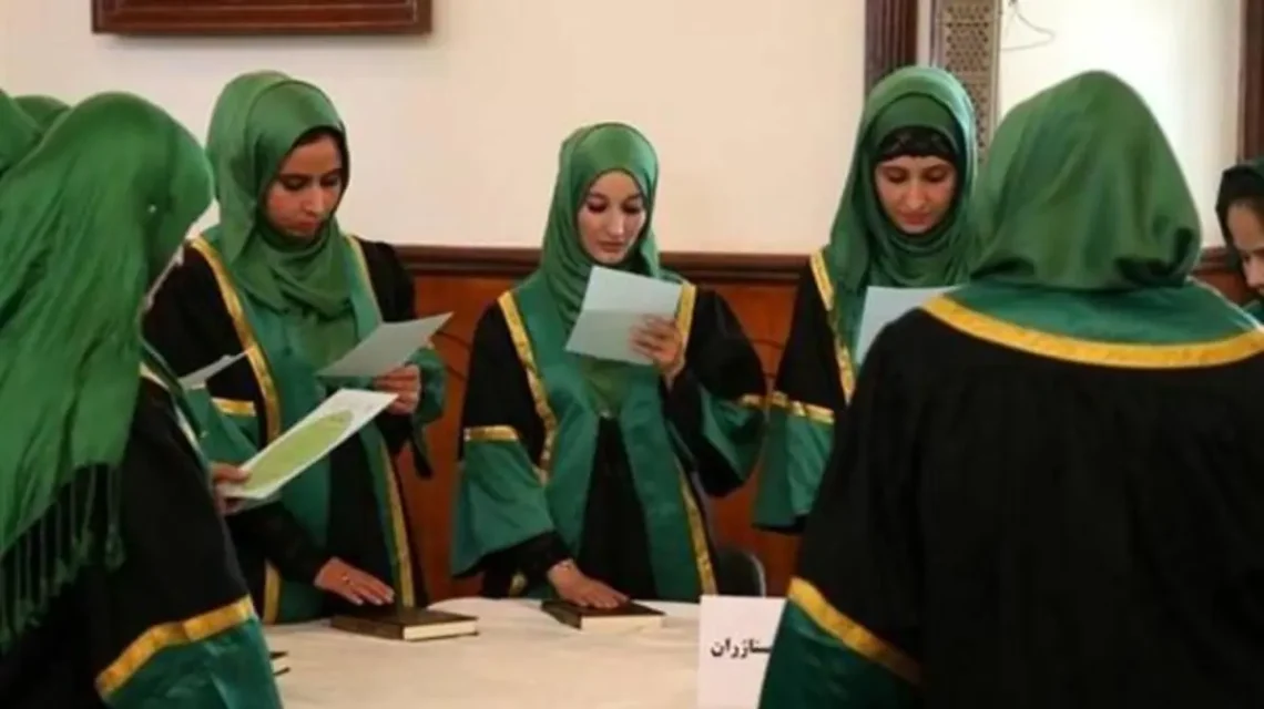 ایندپندنت: قضات زن حکومت پیشین در ترس و خفا زندگی میکنند