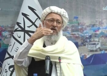 مقام طالبان: از فعالیت رسانه‌ها با توجه به قوانین حمایت کنیم