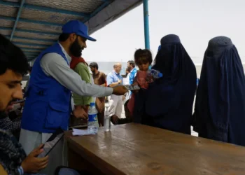 برنامه‌ی جهانی غذا می‌گوید به گونه‌ای ماهانه‌ به شش میلیون نفر در افغانستان پول و غذا کمک کرده است