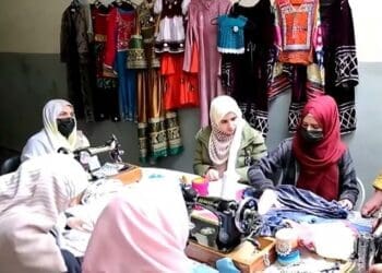 کارآفرین زن افغانستانی: جنگ در افغانستان نقش مادران را به‌عنوان ستون فقرات خانواده‌ها در کشور ضعیف کرده است