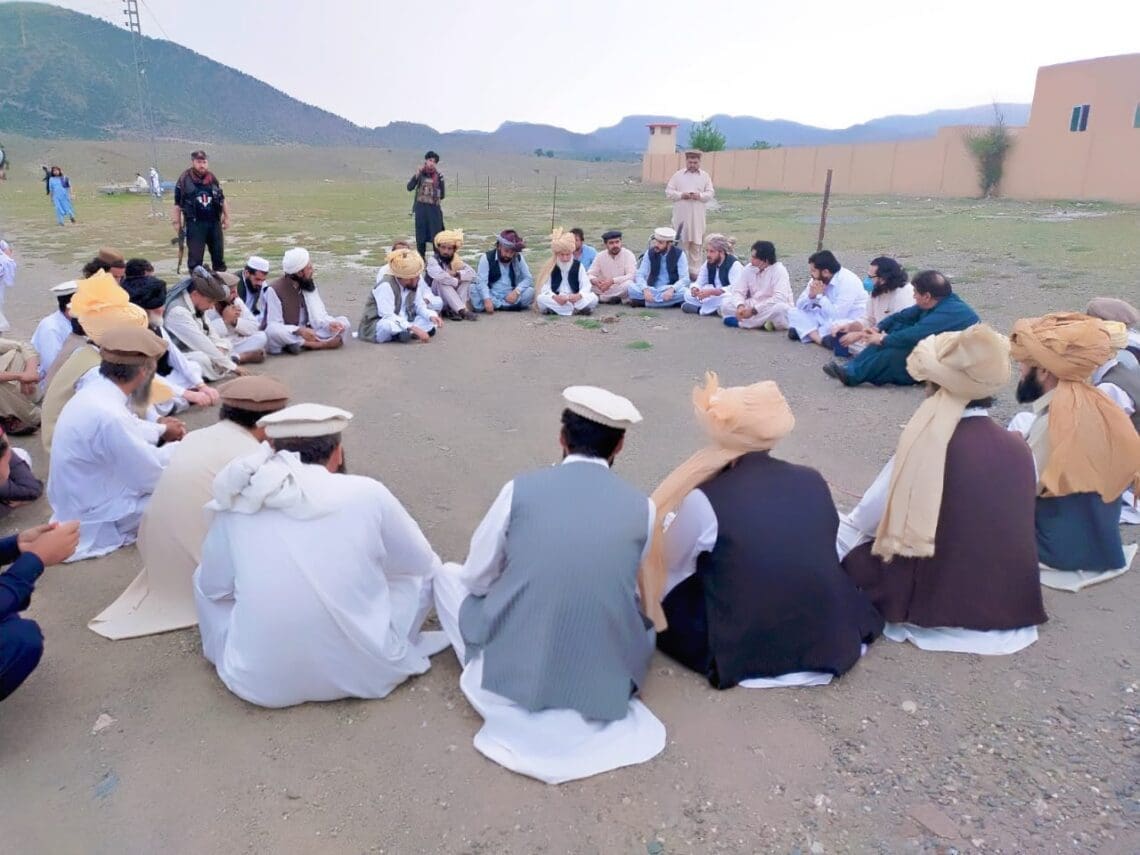 بارون: خصومتهای قبیلهای طالبان را خواهد آزمود