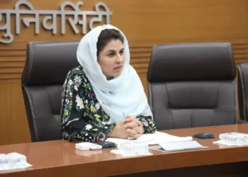 دیپلمات حامی طالبان با قاچاق ۲۵ کیلوگرام طلا از دُبی در فرودگاه ممبی توقیف شد