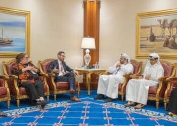 دیدار نماینده‌ی ویژه‌ امریکا در امور افغانستان با وزیر خارجه‌ی قطر پیرامون آینده‌ی افغانستان