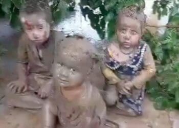 سازمان حفاظت از کودکان می‌گوید که زندگی ۳۱۰ هزار کودک از سیل در شمال افغانستان متاثر شده است