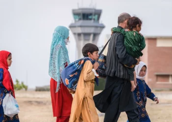 رسانه‌ی دی پرنت: زندگی پناهندگان افغانستان در خیابان‌های دهلی بین امید و ناامیدی جابجا می‌شود