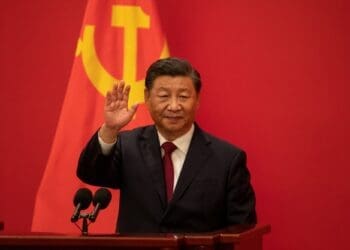 هفتاد و یک سالگی رهبر مقتدر چین؛ شی جین‌پینگ کیست و چه کارنامه‌ای دارد؟