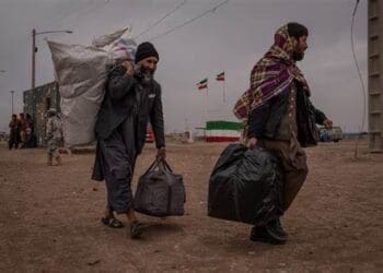 مقام ایرانی: آمار مبنی بر حضور اتباع خارجی در ایران «اغراق» و «غلط» است