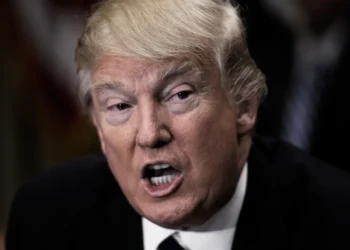 کی‌یف ایندپیندنت: ترمپ می‌خواهد با پوتین بر سر ممنوعیت الحاق اوکراین به ناتو توافق کند