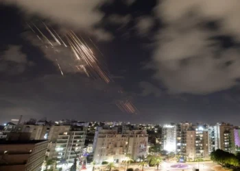 نبرد پُر هزینه؛ هزینه‌ی مالی حمله‌ی شب گذشته‌ی ایران به اسرائیل چقدر بود؟‌