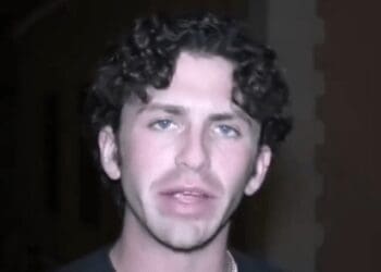 اسرائیل یک خبرنگار امریکایی را بخاطر گزارشِ «برخورد موشک‌های ایران به اهداف نظامی» دست‌گیر و لت‌وکوب کرد