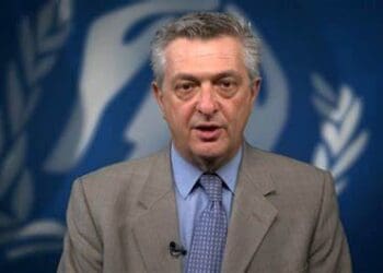 کمیشنر عالی پناهندگان سازمان ملل:‌ کشورها «قیود مرزی» بی‌اثر را کنار بگذارند