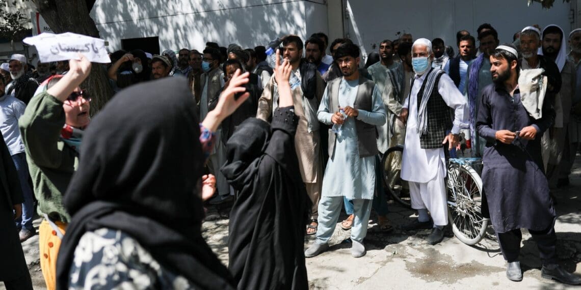 سازمان ملل به طالبان:‌ از «حذف سیستماتیک» زنان دست بردارید