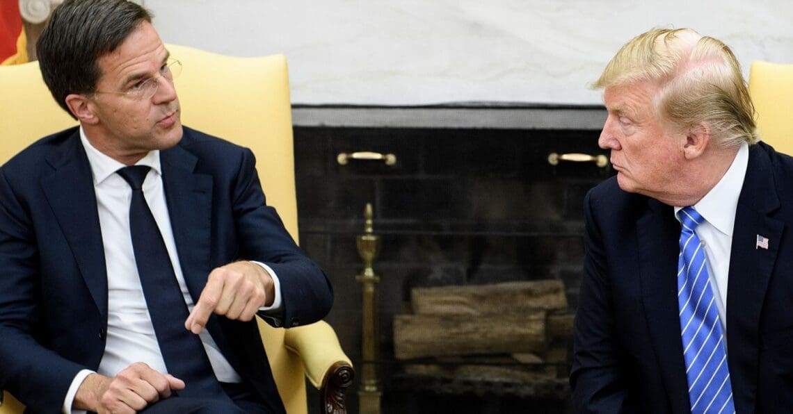 ترمپ و دبیر کل ناتو در مورد «امنیت جهانی» گفت‌وگو کردند