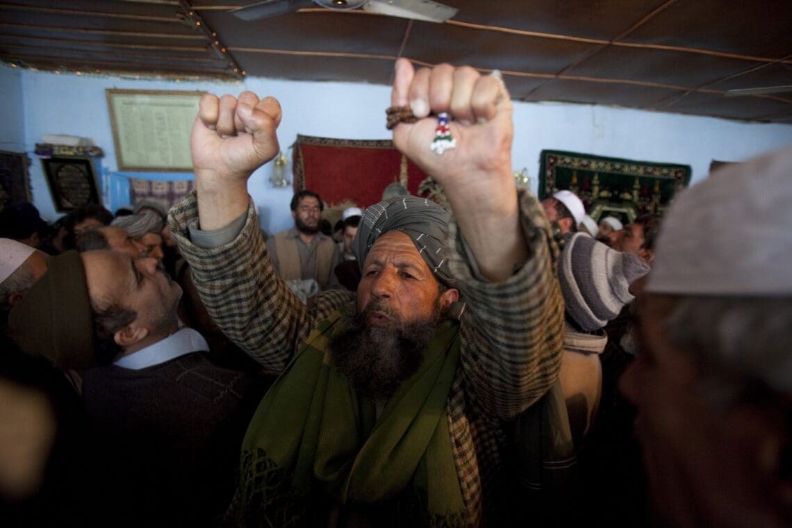 تصوف در تیررس بنیادگرایان؛ چگونه عرفان اسلامی تهدیدی برای افراطگرایی دیده میشود؟