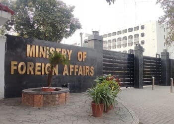 اکسپرس تریبون: پاکستان به چین گفته است که وقت ایستادن در مقابل طالبان فرا رسیده است