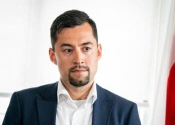 نخست‌وزیر گرینلند به ترمپ: ما فروشی نیستیم