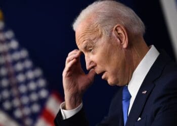 نظرسنجی تازه‌ی گالوپ: از هر ده امریکایی تنها چهارتن عمل‌کرد جو بایدن را تایید می‌کنند