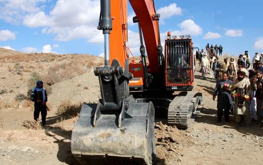 طالبان یک مدرسه و ۹ مکتب جدید در پکتیکا میسازد