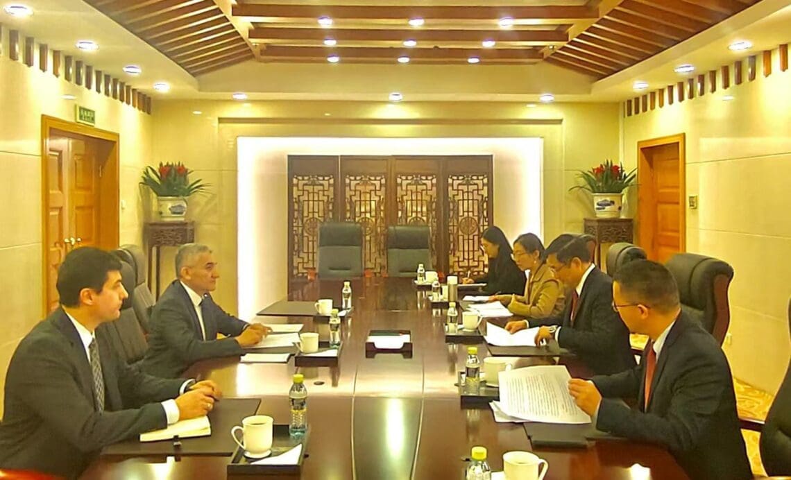 دیدار نمایندگان چین و تاجیکستان برای افغانستان