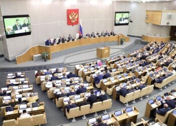 پارلمان روسیه قانونی را تصویب کرد که «عادی‌سازی» روابط با طالبان را تسهیل می‌کند