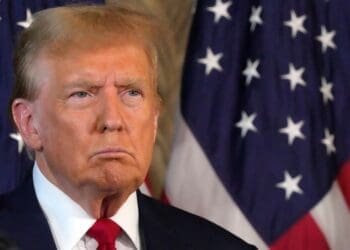 ترمپ می‌گوید تعطیلی احتمالی دولت امریکا باید به دست بایدن حل شود