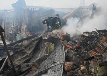 حمله‌ی موشکی گسترده‌ی روسیه بر اوکراین؛‌ زلنسکی می‌گوید پوتین «عمداً» کریسمس را برای حمله انتخاب کرد