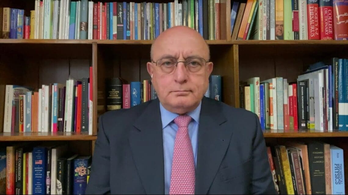 یکی از بنیان‌گذاران سپاه پاسداران: خامنه‌ای همچون اسد یک دیکتاتور «ستم‌گر» است