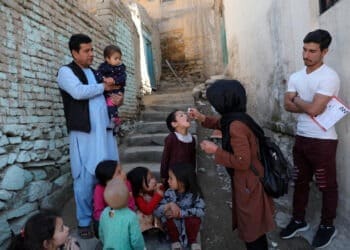 سایه سنگین فلج کودکان بر افغانستان؛ نزدیک ۳۰۰ درصد افزایش در یک‌سال گذشته