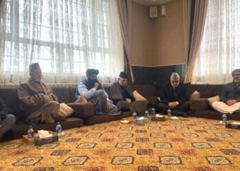 کرزی برای هم‌دردی با سراج‌الدین حقانی به پکتیا رفت