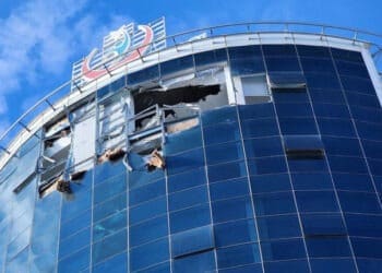 برخورد بال‌گردی با یک شفاخانه در ترکیه جان چهار تن را گرفت