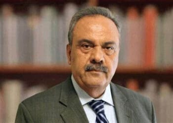 آصف درانی: دوازده رهبر طالبان پاکستانی همه در افغانستان حضور دارند