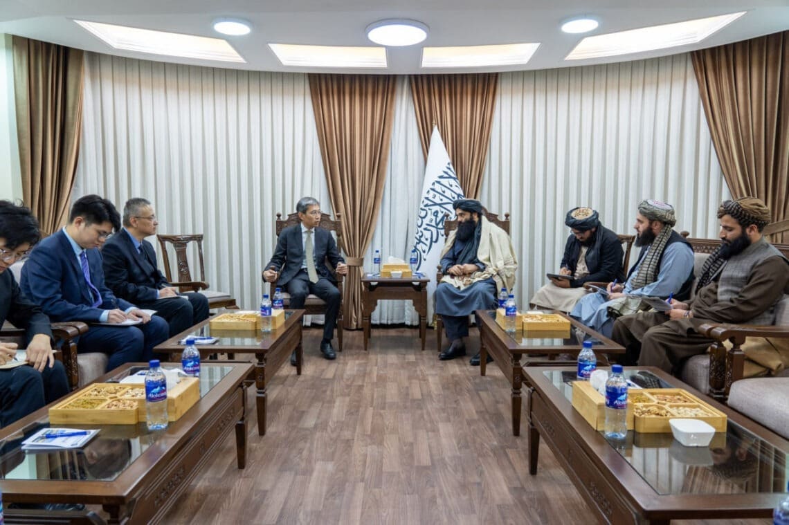 وزیر داخله طالبان با سفیر چین دیدار کرد
