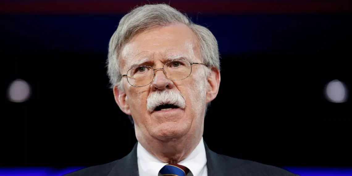 بولتون: ترمپ از کابینه‌اش «اطاعت کور» می‌خواهد