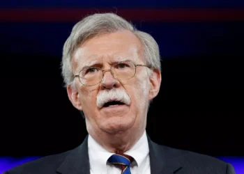 بولتون: ترمپ از کابینه‌اش «اطاعت کور» می‌خواهد