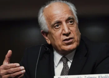 خلیل‌زاد: هدف پاکستان از برگزاری نشست در مورد آموزش دختران «شرمسار کردن» طالبان است