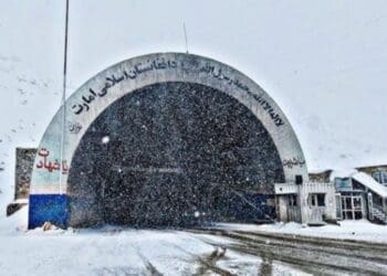 طالبان می‌گوید که مسیر سالنگ‌ها به‌روی رفت‌وآمد باز شد