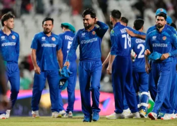 وزیر ورزش افریقای جنوبی از درخواست‌های «تحریم تیم ملی کریکت افغانستان» حمایت کرد