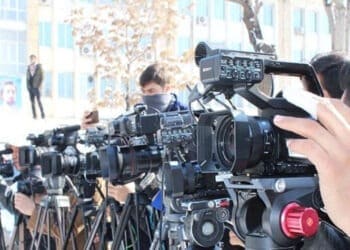 خبرنگاران افغانستان در تبعید: با حاکمیت مجدد طالبان بر افغانستان رسانه‌ها دچار «فروریزی تاریخی» شده‌اند