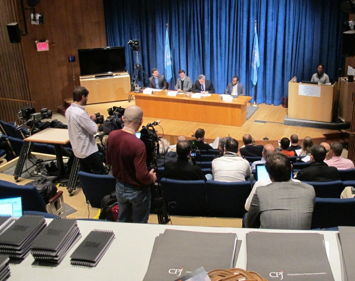 کمیته‌ی حفاظت از خبرنگاران: طالبان ممنوعیت پخش برنامه‌های سیاسی در رسانه‌ها را لغو کند