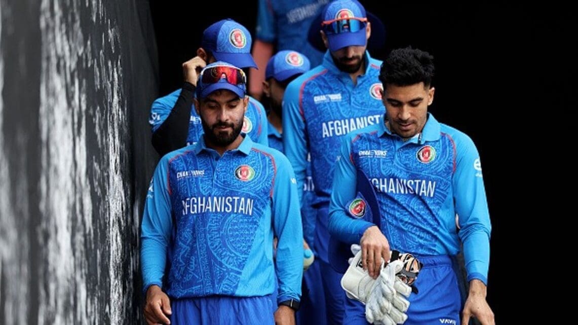 ۱۰۷ دوش اختلاف؛ «تیم ملی کریکت افغانستان» اولین مسابقه‌ی جام قهرمانان را واگذار کرد