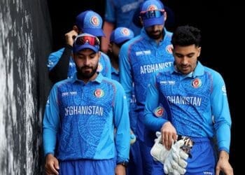 ۱۰۷ دوش اختلاف؛ «تیم ملی کریکت افغانستان» اولین مسابقه‌ی جام قهرمانان را واگذار کرد