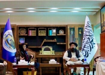 خیرخواه در دیدار با رییس یوناما خواستار «تعامل مثبت» جهان با طالبان شد